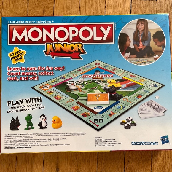 Sealed Brand New Monopoly Junior Board Game New In Box - Picture 2 of 2